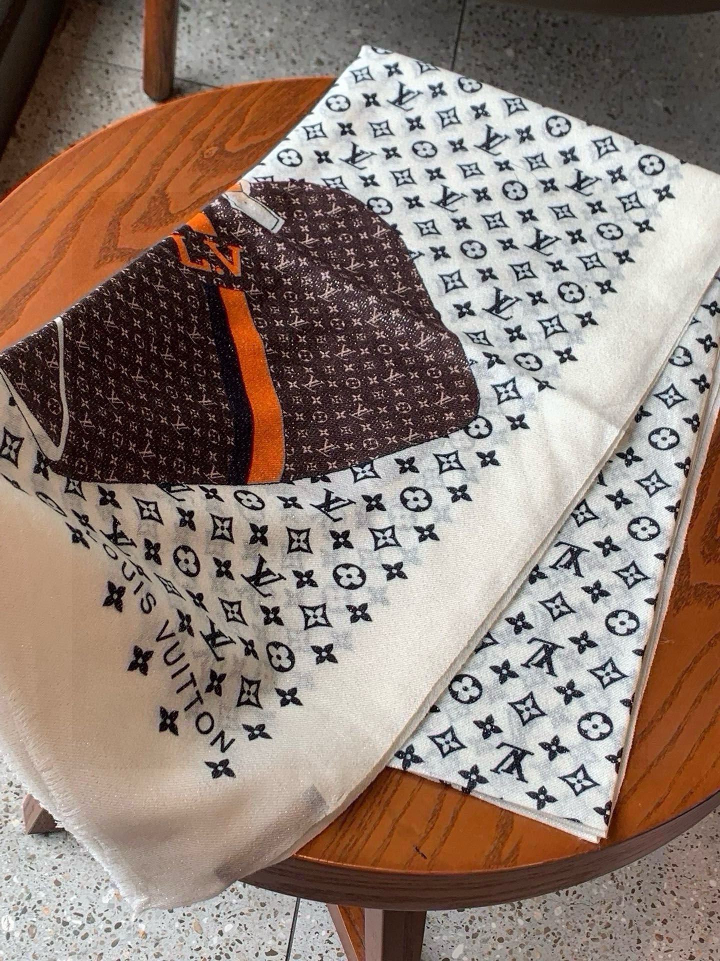 Louis Vuitton Scarf